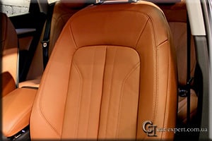 Перетяжка салона Audi Q5 кожей