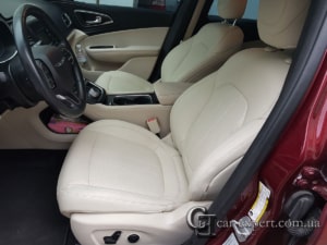 перетяжка салона chrysler 200 фото 1