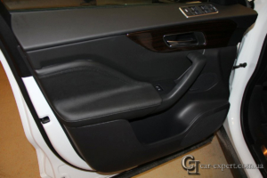 перетяжка салона кожей f-pace - 1=4