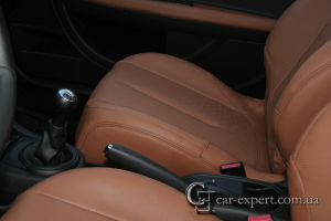 Перетяжка сидений кожей Citroen C4