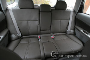 Пошив салона Subaru Forester кожей