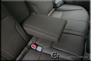 Перетяжка салона кожей Subaru Forester