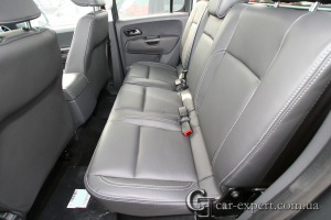 Перетяжка салона Volkswagen Amarok кожей