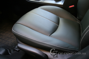Перетяжка салона Mazda 6 кожей
